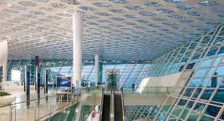 Ny flygplats blandar naturligt och artificiellt ljus