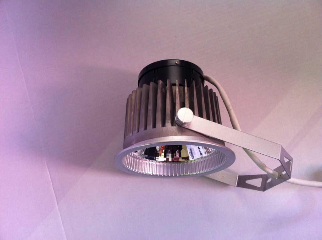 LED Spotlight R1083 6x3W
