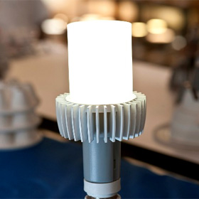 Ny LED lampa med 170 lumen per watt