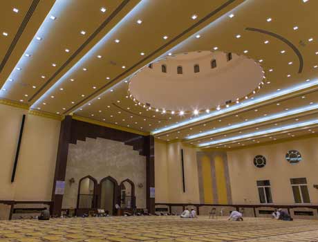 Mellanösterns första moské men endast LED?