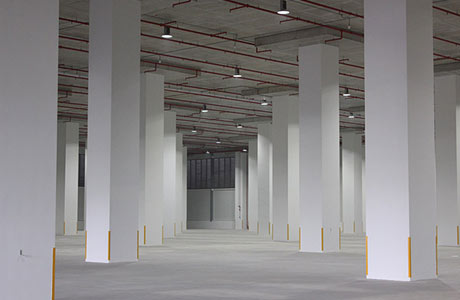 Logistikcenter med LED high Bay