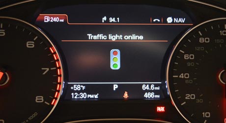 Smarta trafikljus "pratar" med bilar