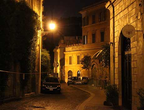 LED-gatulampor i Rom
