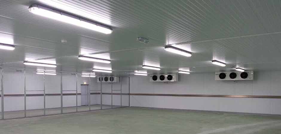 LED Armatur som passar som Garagebelysning, Lagerbelysning, Industribelysning, Ridhusbelysning, D-klassad, IP65, IK09